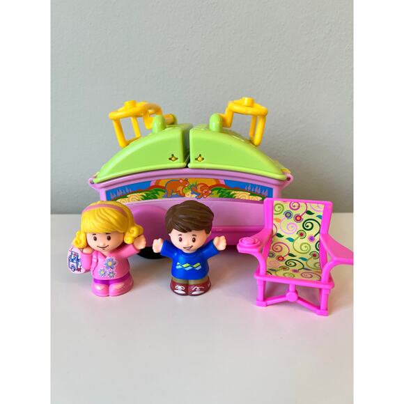 Fisher-Price Little People Camping Adventure with Figures and Camp Chair Works - Picture 3 of 5